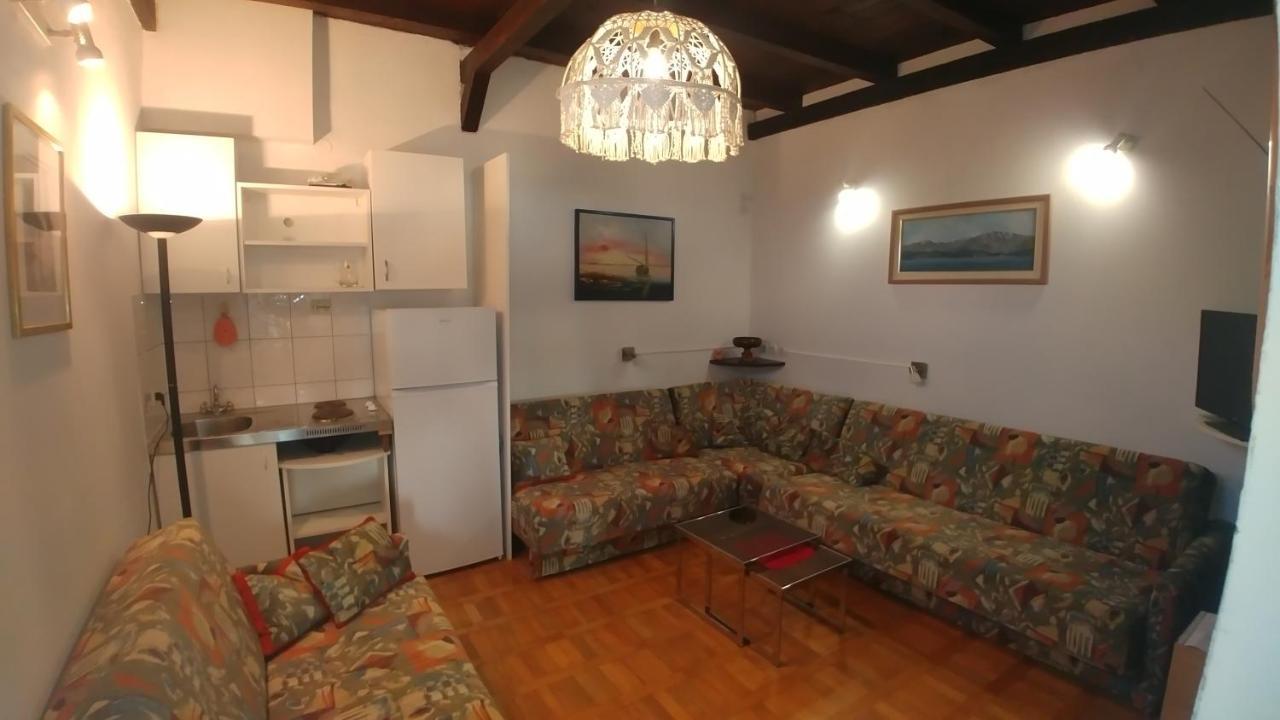 Apartments Marija Bajto Nečujam Exterior foto