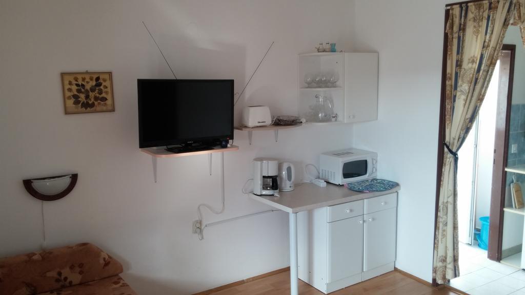 Apartments Marija Bajto Nečujam Zimmer foto