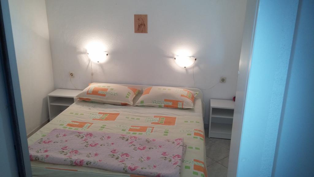 Apartments Marija Bajto Nečujam Zimmer foto
