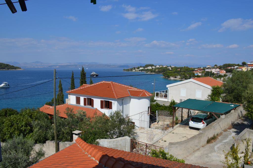 Apartments Marija Bajto Nečujam Exterior foto